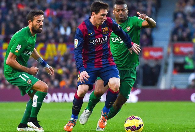 
                <strong>Lionel Messi (FC Barcelona)</strong><br>
                Natürlich! Lionel Messi steht mal wieder über allen anderen Stars. Der Argentinier vom FC Barcelona erzielte in diesem Kalenderjahr bereits 17 Treffer in der Primera Division, dazu steuerte er zu neun Treffern die direkte Vorlage bei.
              