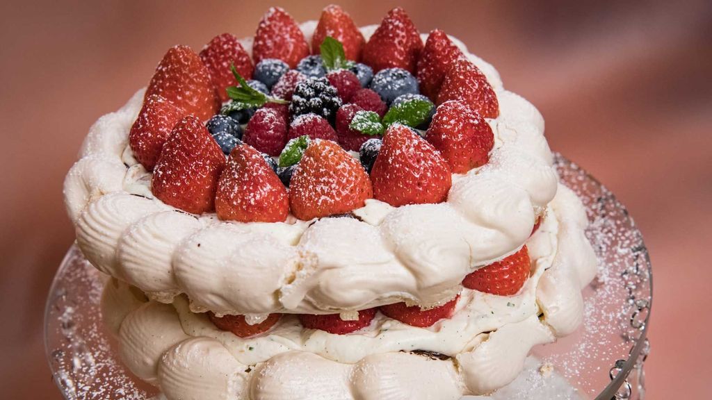 Baiser-Torte mit Minz-Mascarpone von Rebecca Mir
