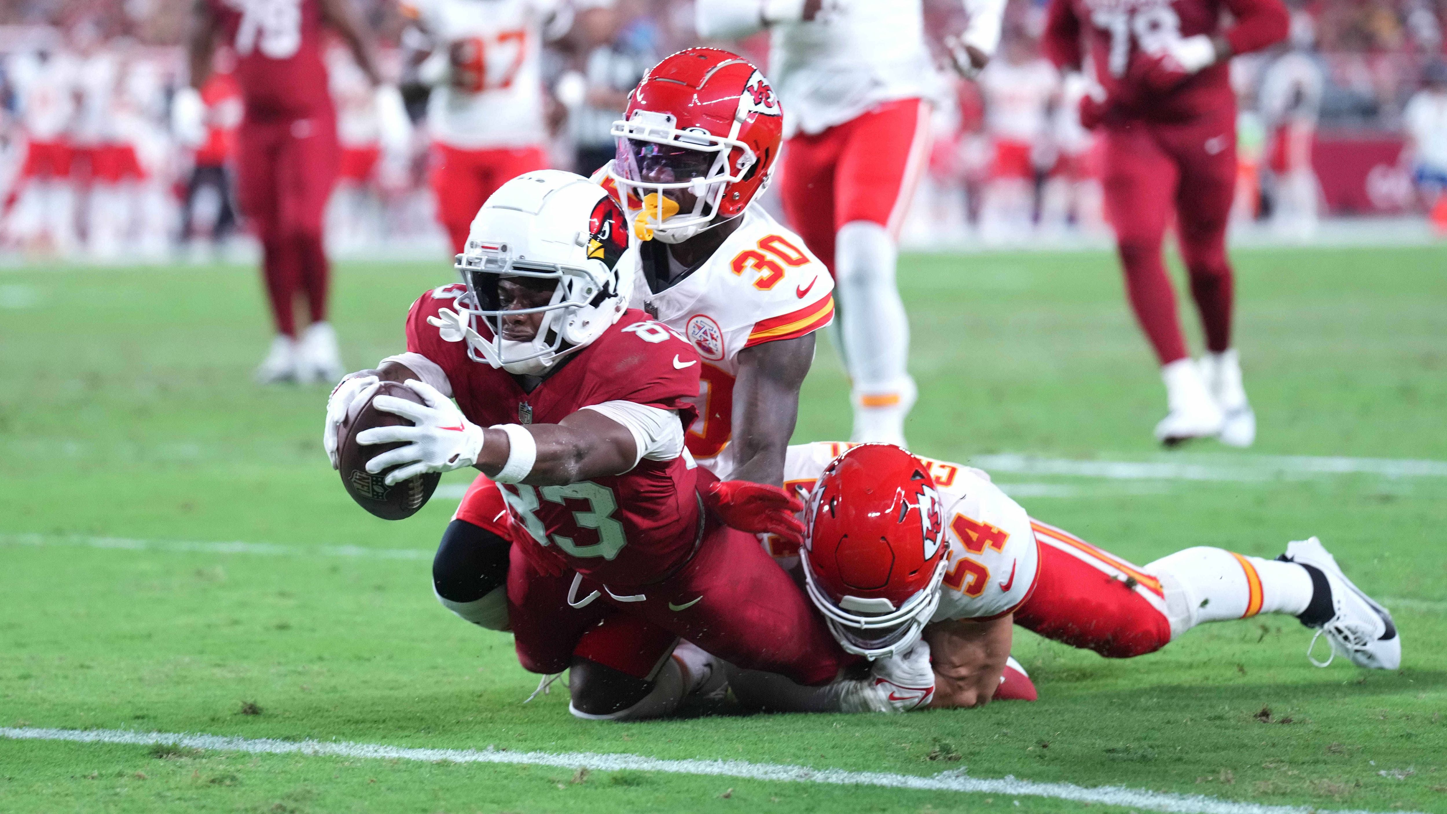 <strong>Arizona Cardinals: Natürlicher Rasen</strong><br>Bei den Franchises, die in ihren Stadien auf Naturrasen spielen, ist&nbsp;"Bermuda Grass" die am meisten verbreitete Form. Neben dem State Farm Stadium der Cardinals wird diese Variante auch in neun weiteren Arenen verwendet.