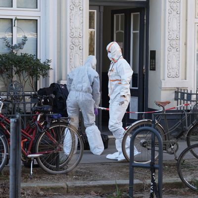 Tote Frau in Hamburger Wohnung gefunden