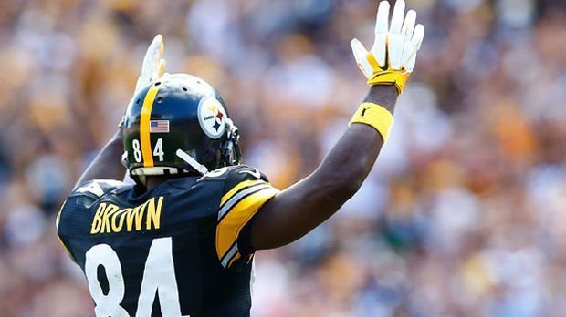 
                <strong>9. Antonio Brown (Pittsburgh Steelers)</strong><br>
                9. Antonio Brown (Pittsburgh Steelers) - Antonio Brown landet auf Rang neun der meistverkauften Jerseys in dieser Saison. Bereits im letzten Jahr war das Trikot des Wide Receivers das beliebteste unter den Steelers-Fans - sogar noch vor Quarterback Ben Roethlisberger.
              