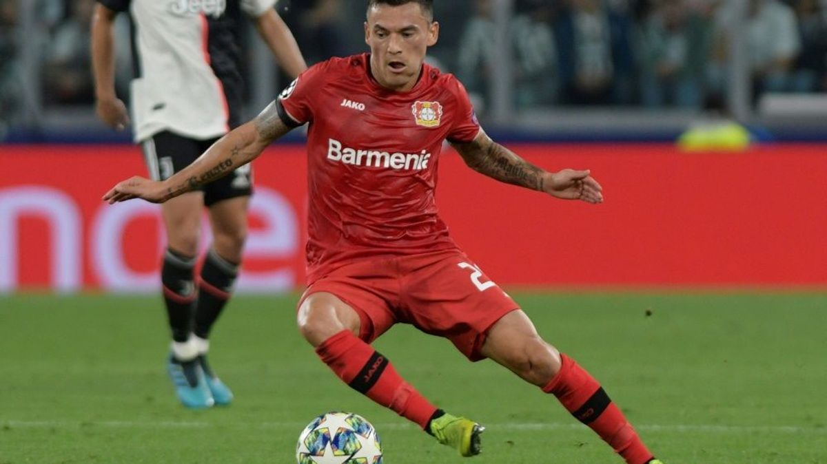 Mittelfeldspieler Charles Aranguiz