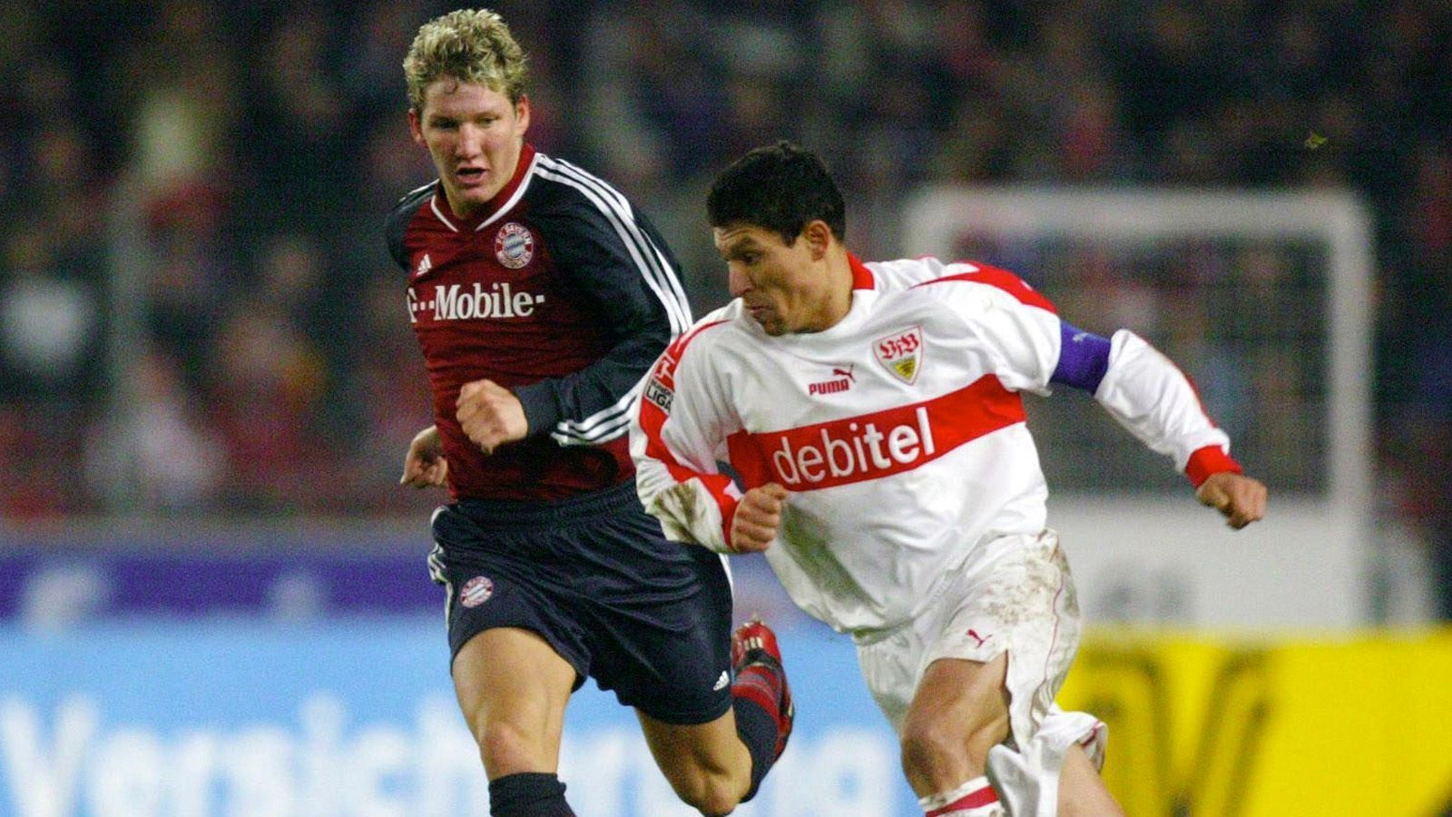 
                <strong>18. Bastian Schweinsteiger</strong><br>
                Debüt: 7. Dezember 2002Alter: 18 Jahre und 125 Tage
              