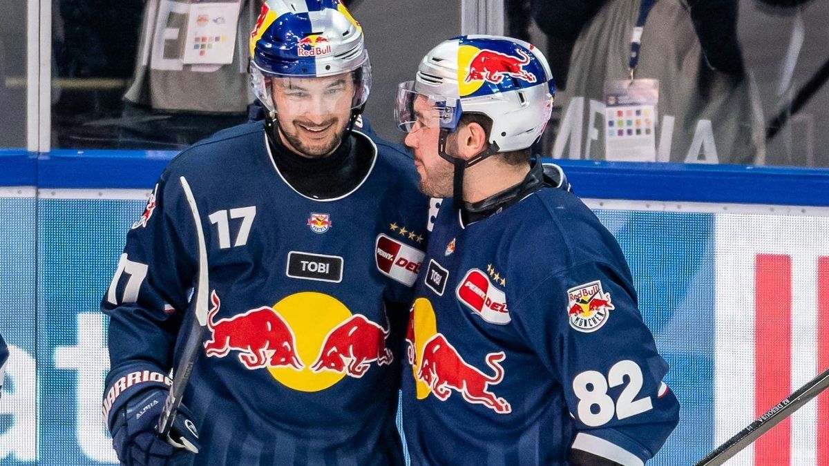 Taro Hirose (l.) und Chris DeSousa jubeln