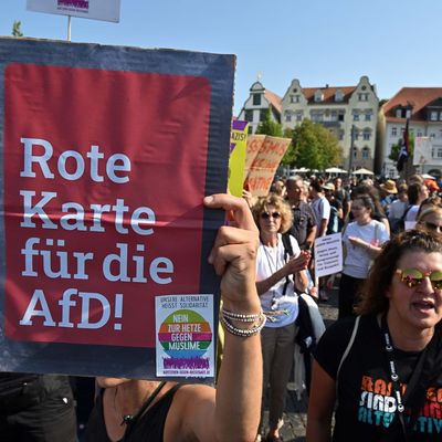 Wahlkampf AfD in Thüringen - Gegendemonstration