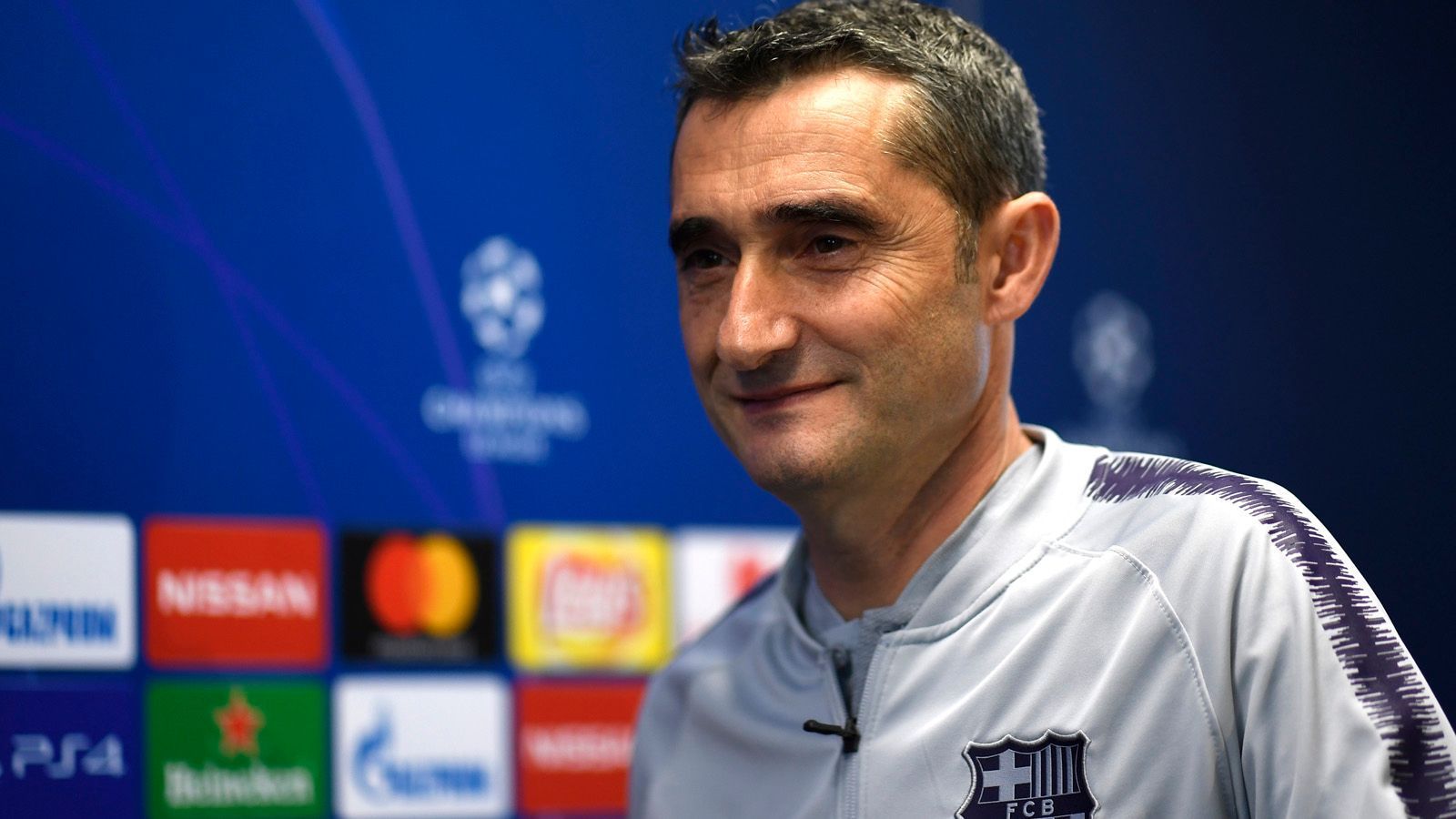 
                <strong>2. Ernesto Valverde (FC Barcelona) </strong><br>
                Jahresgehalt: 24 Millionen Euro (Quelle: L'Equipe)Vertrag bis 30. Juni 2020
              