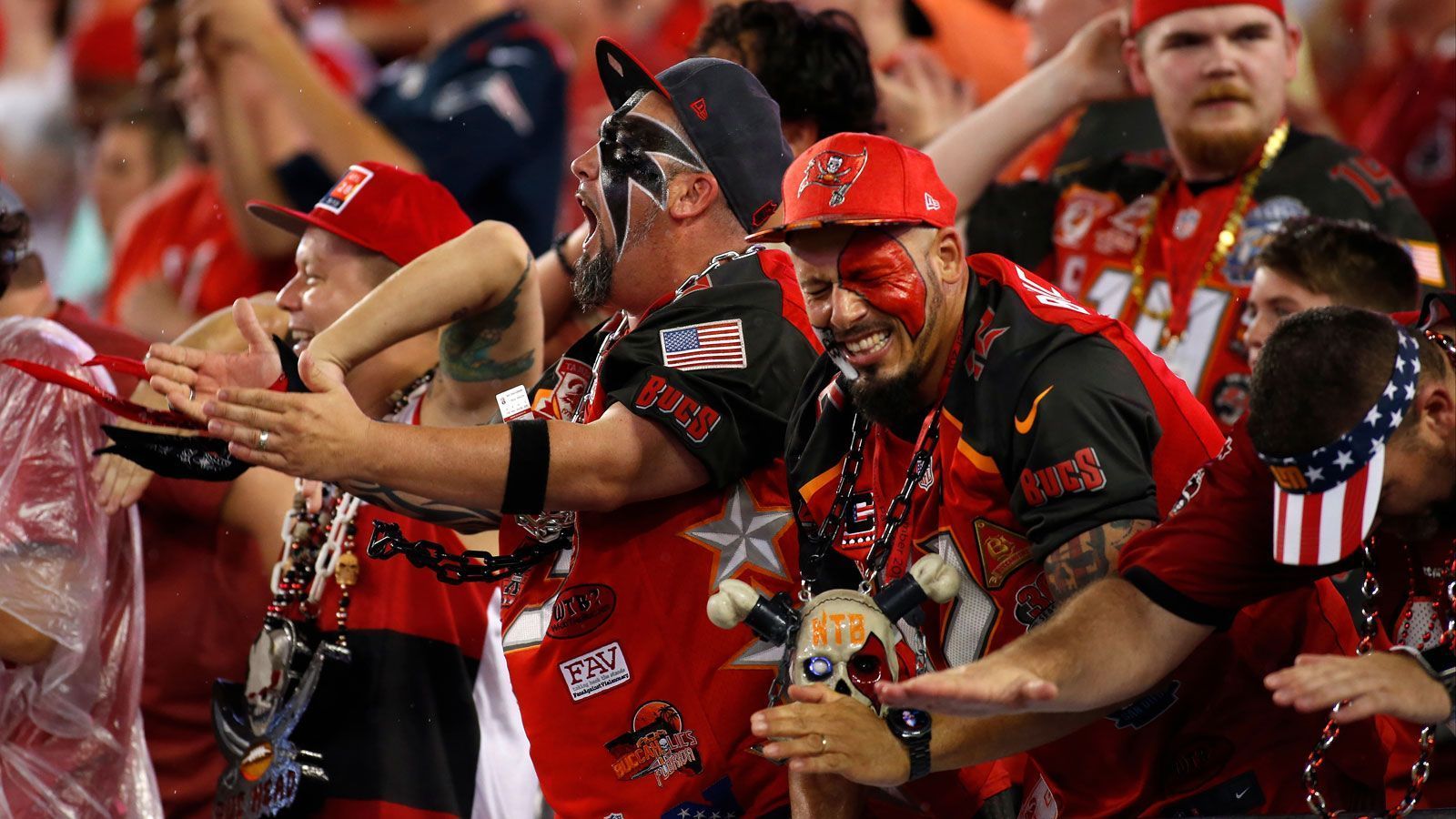 
                <strong>23. Platz: Tampa Bay Buccaneers</strong><br>
                Stadion: Raymond James Stadium (Kapazität: 65.890) -Fan-Kosten: 504,72 US-Dollar
              