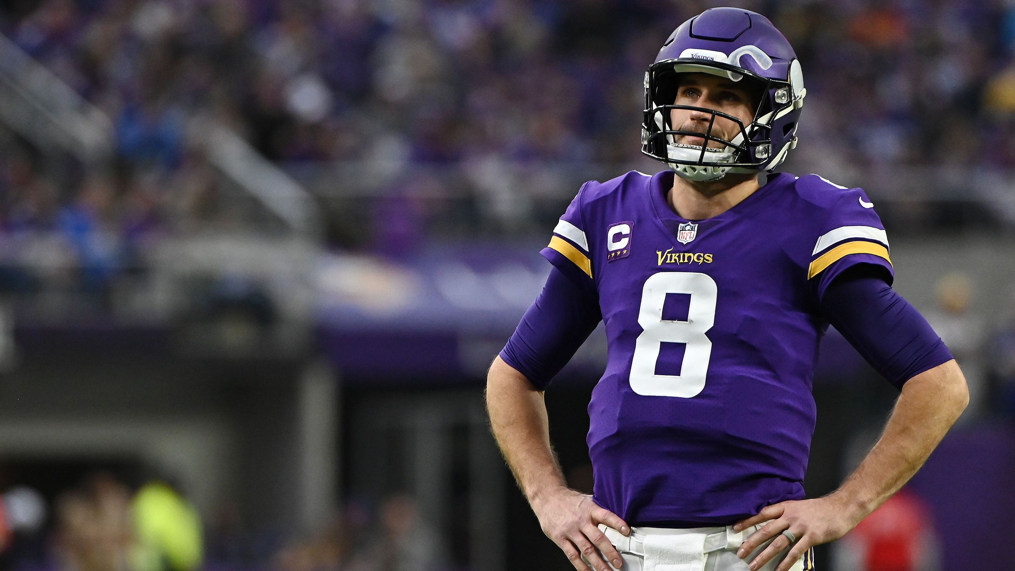 <strong>Minnesota Vikings: Kirk Cousins (2021; 33 TDs)</strong><br>Ohne seinen Achillessehnenriss hätte Kirk Cousins in der vergangenen Saison die Marke von 30 Passing Touchdowns wohl locker geknackt. So steht bei den Vikings die Spielzeit 2021 als letzte mit dieser Marke in den Büchern. Rookie J.J. McCarthy würde sich in den kommenden Jahren wohl gerne dort verewigen.