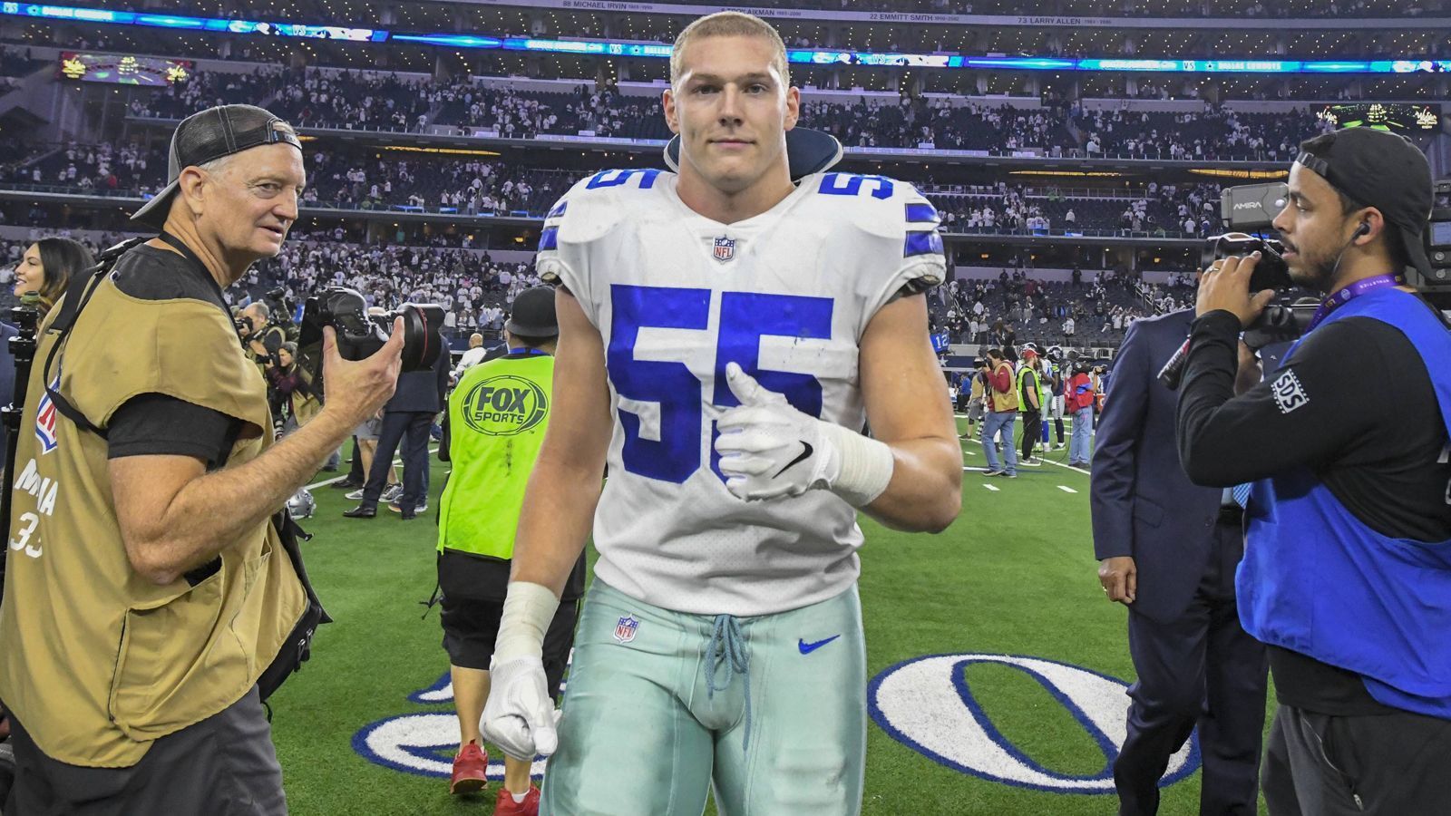 
                <strong>Pick 19: Leighton Vander Esch (Linebacker, Dallas Coyboys)</strong><br>
                Leighton Vander Esch war der dritthöchste Linebacker im Draft. Dank ihm sind die Cowboys auf der Linebacker-Position nicht mehr ganz so abhängig von dem verletzungsanfälligen Sean Lee. Er kam auf insgesamt 140 Tackles und wurde in den Pro Bowl gewählt. Er ist vielseitig und athletisch, fing daher auch zwei Interceptions. Mehr kann man von einem Liga-Neuling kaum erwarten. ran-Note: 1
              