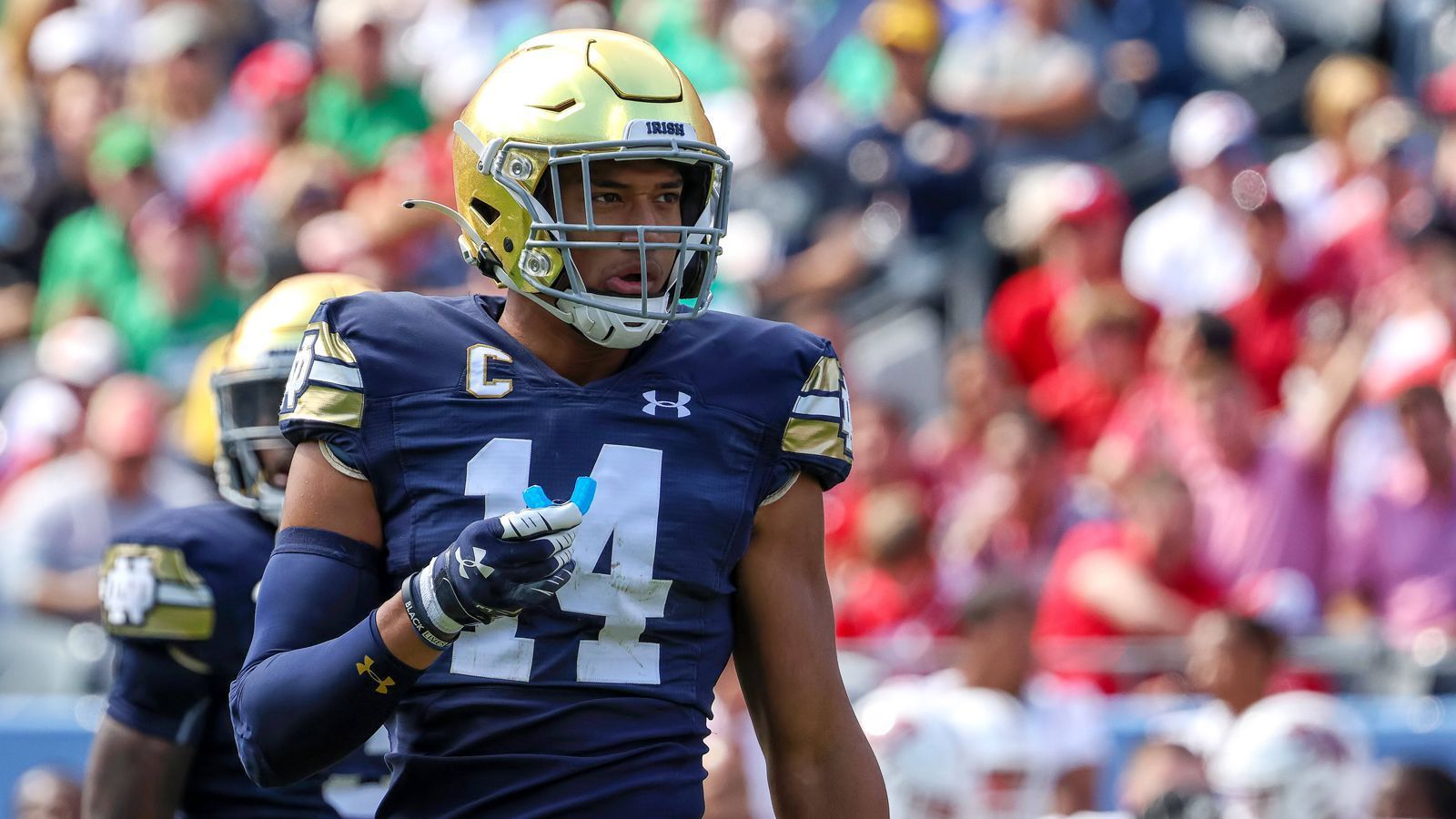 
                <strong>7. Pick: Detroit Lions - Kyle Hamilton, Safety, Notre Dame</strong><br>
                Den ehemals zweiten Pick der New York Giants nutzen die Detroit Lions erneut für einen Defense-Spieler, diesmal allerdings in der Secondary. Safety Kyle Hamilton zieht demnächst an die kanadische Grenze.
              