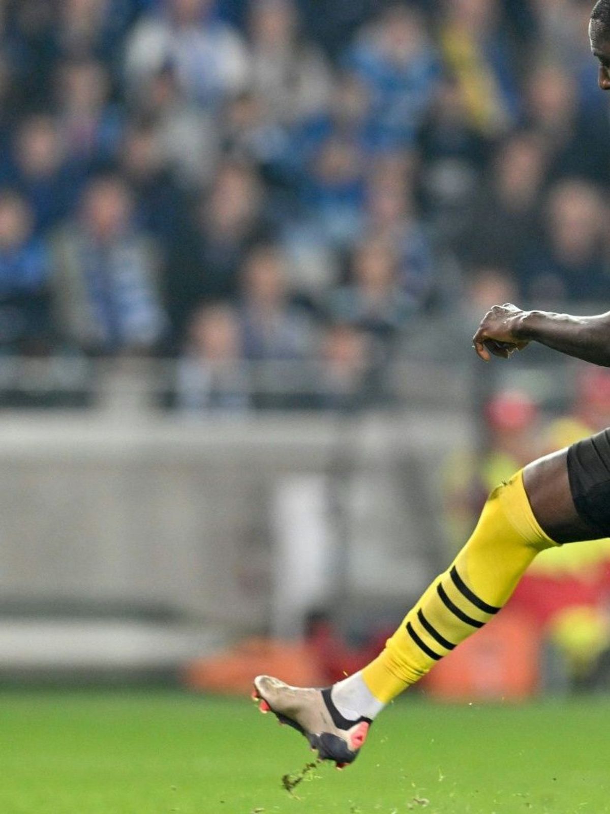 Chip im Panenka-Stil: Serhou Guirassy