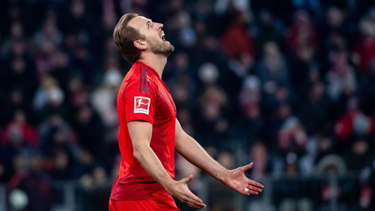 Harry Kane (FC Bayern Muenchen, 09) aergert sich ueber eine vergebene Torchance, GER, FC Bayern Muenchen (FCB) vs SV Werder Bremen (SVW), Fussball Bundesliga, 21. Spieltag, Saison 2024 2025, 07.02....