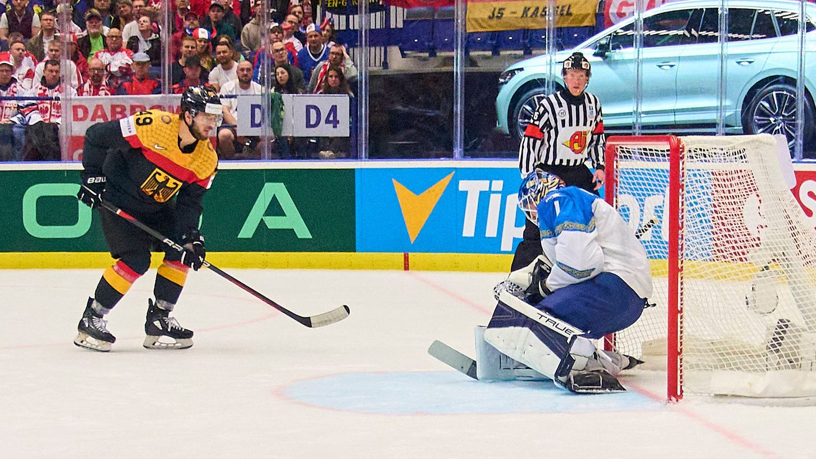 <strong>Defensive</strong><br>Hier lässt sich das DEB-Team hin und wieder von den Kasachen im eigenen Drittel einlullen. Philipp Grubauer und der Pfosten verhindern mehr Einschläge, die für den mutigen Außenseiter durchaus drin waren. Auf der anderen Seite: Mit Szuber und Kälble treffen erneut zwei Verteidiger in der Offensive.&nbsp;