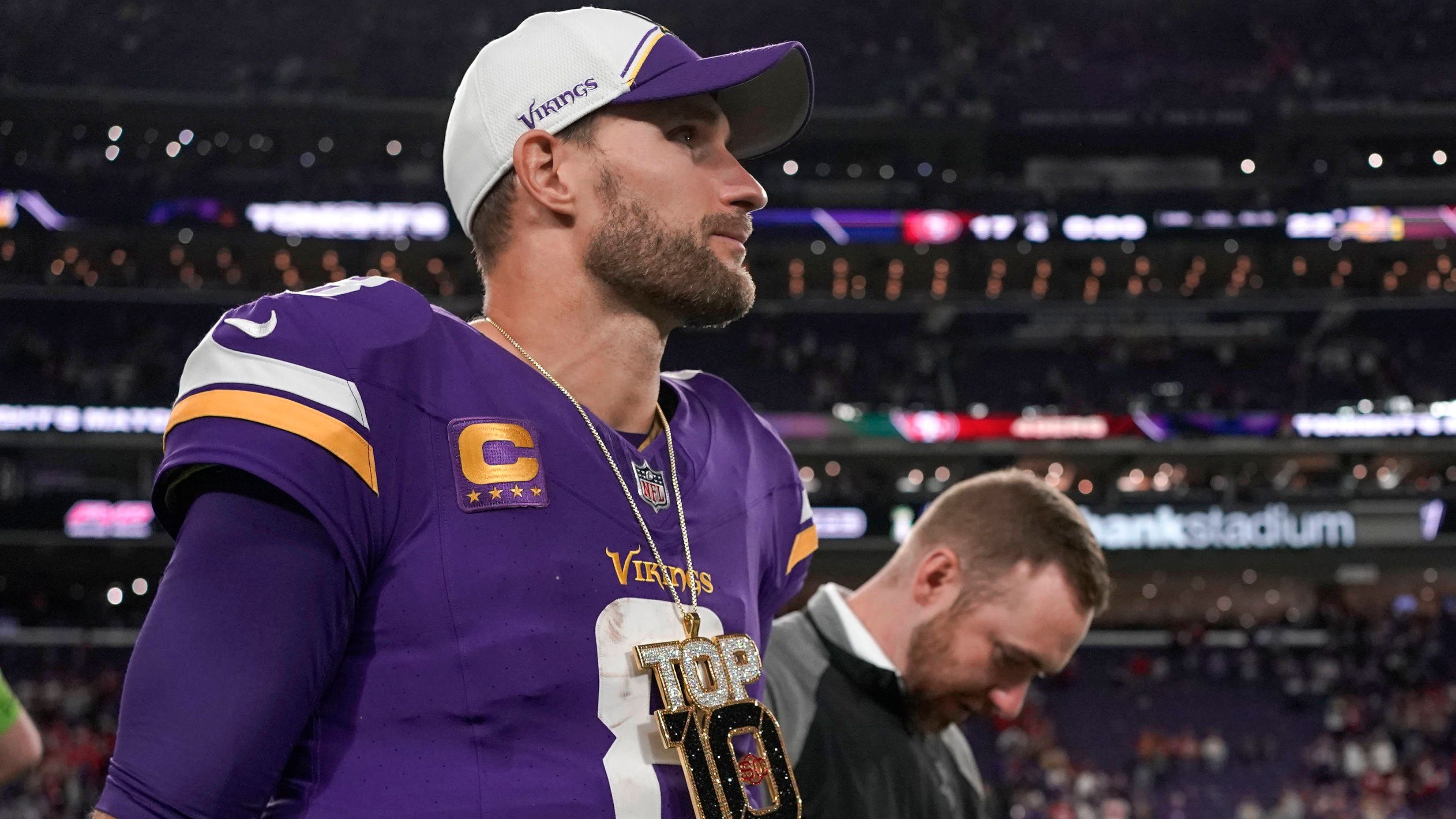 <strong>Gewinner: Kirk Cousins (Minnesota Vikings)<br></strong>Cousins jedoch zeigte, aus welchem Holz er geschnitzt ist. Nicht nur lieferte er beim 22:17 mit 378 Yards und zwei Touchdowns eine blitzsaubere Vorstellung ab, vor allem bei 3rd Downs war "Captain Kirk" nicht zu stoppen. Mit dem Seziermesser nahm er die hochgelobte Defense der "Niners" auseinander.