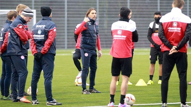 
                <strong>1.FSV Mainz 05</strong><br>
                1. FSV Mainz 05: Nach nur einer Niederlage aus den letzten sieben Spielen der Hinrunde hat der FSV sich noch einmal gefangen. Der Tabellenachte startet bereits am 2. Januar in die Vorbereitung.
              