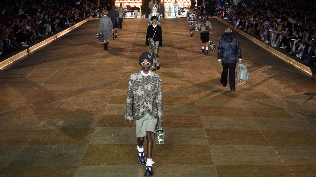 Damier-Karo gemixt mit Camouflage - oder auch Damouflage genannt - war ein Design-Highlight der Show