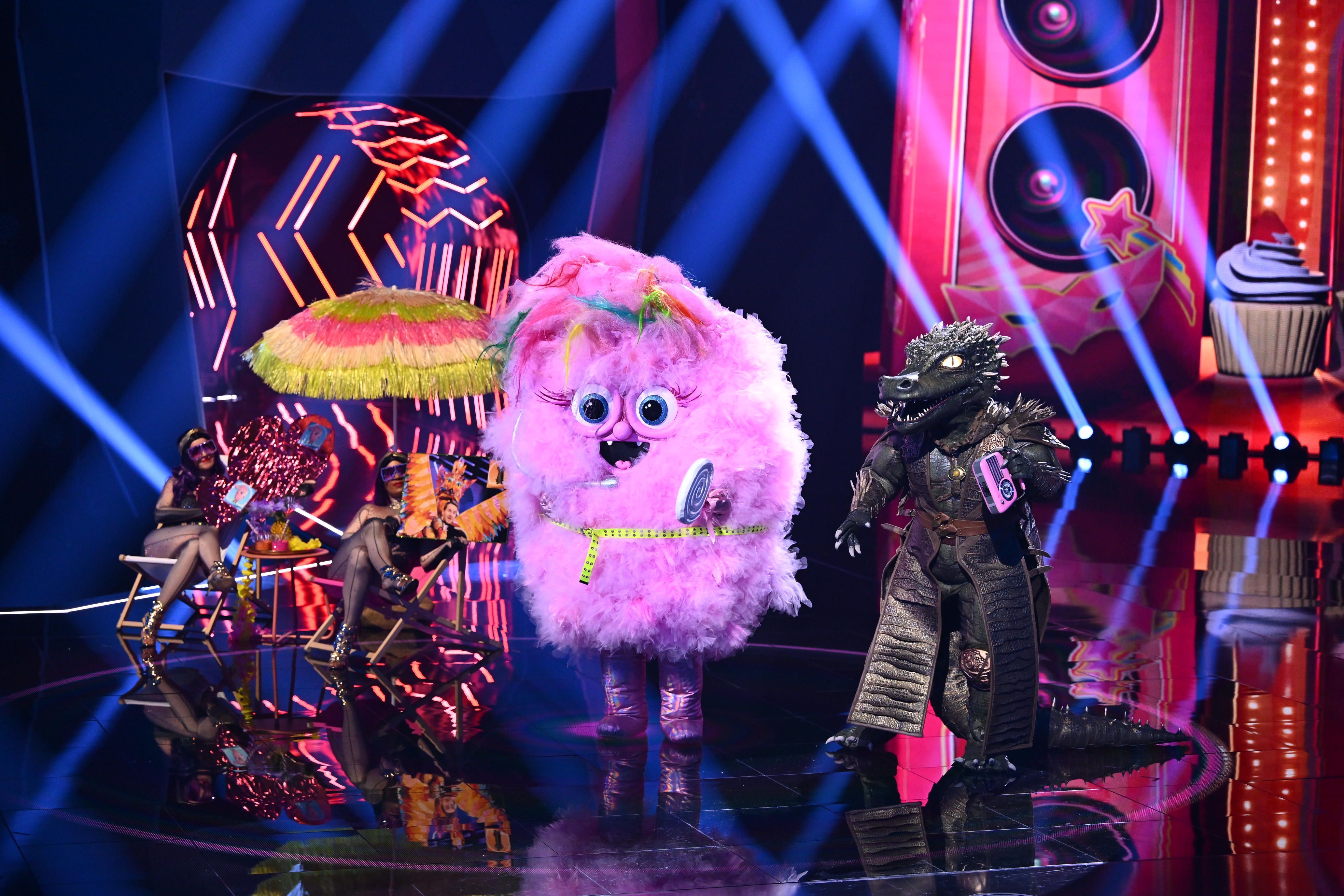 "The Masked Singer" 2024: Wer Ist Raus In Show 3? Die Zuckerwatte Wird ...