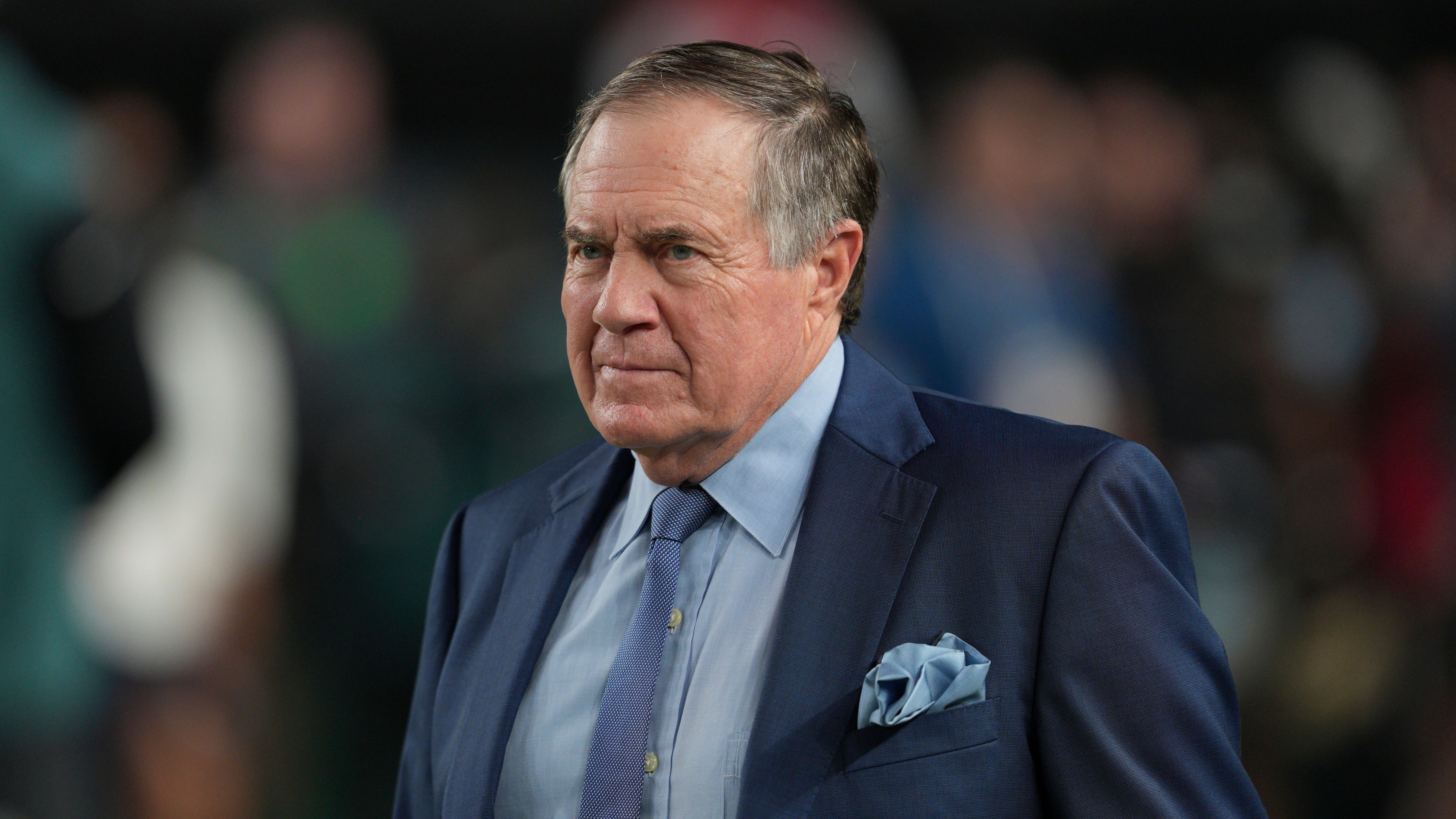 <strong>Bill Belichick (vereinslos)</strong><br>Das Portal "The Athletic" hat deshalb bei zehn anonymen NFL-Coaches nachgefragt, bei welchem Team der legendäre Head Coach landen könnte. Genannt wurden die Jacksonville Jaguars, Dallas Cowboys und Tampa Bay Buccaneers...