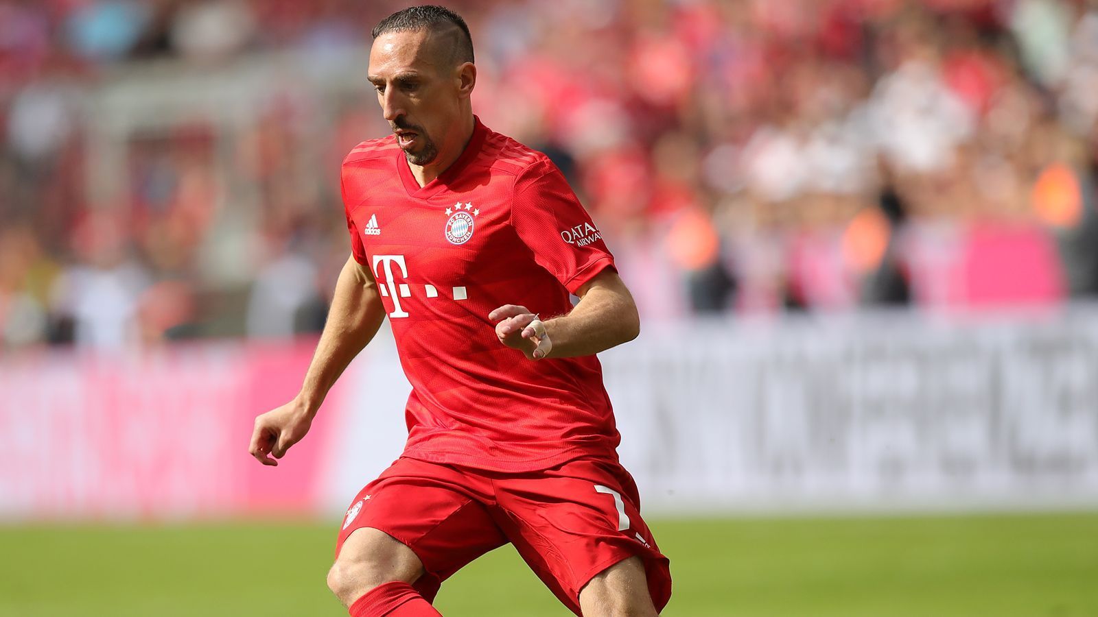 
                <strong>Platz 1: Franck Ribery</strong><br>
                Pflichtspiele für die Bayern: 425Pflichtspiel-Tore für die Bayern: 124Nationalität: FrankreichBeim FC Bayern von 2007 bis 2019 unter Vertrag
              