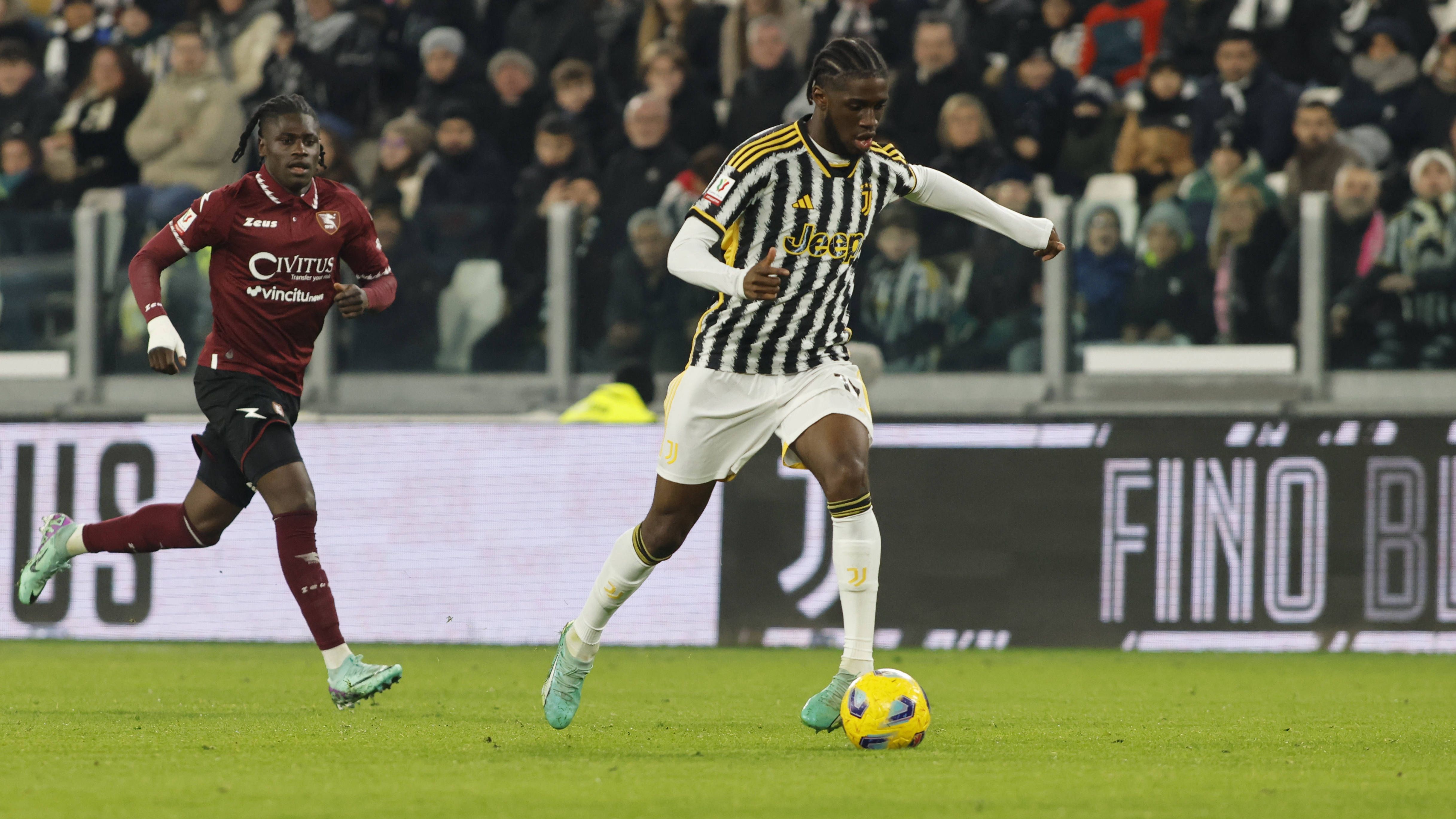 <strong>Juventus Turin&nbsp;(Abgänge)<br></strong>Auf der Gegenseite ließ man jede Menge Talent ziehen, auch wenn dieses der "Alten Dame" diverse zweistellige Millionenbeträge einbrachten. Aber ob die hochveranlagten Enzo Barrenechea, Samuel Illing-Junior oder Matias Soule bei Juventus unter Bessermacher Motta nicht mit einer gewissen Wahrscheinlichkeit zu Leistungsträgern mutiert wären, ist die Gretchenfrage des Sommers.