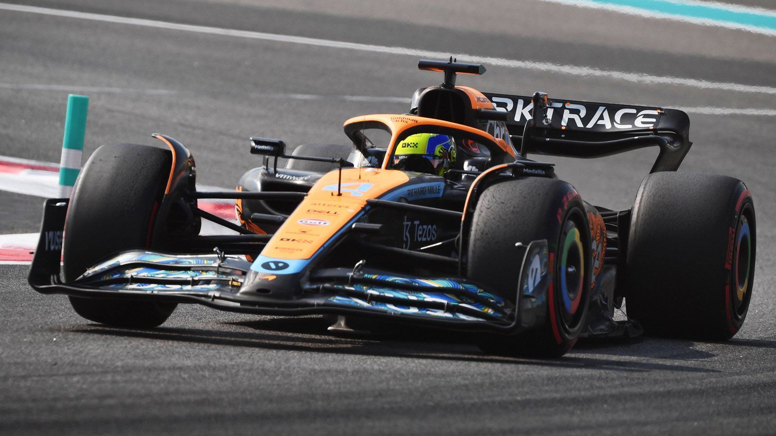 
                <strong>5. McLaren</strong><br>
                Fahrer 2022: Lando Norris, Daniel RicciardoWM-Punkte 2022: 159Startgebühr 2023: 1.599.353 Dollar
              