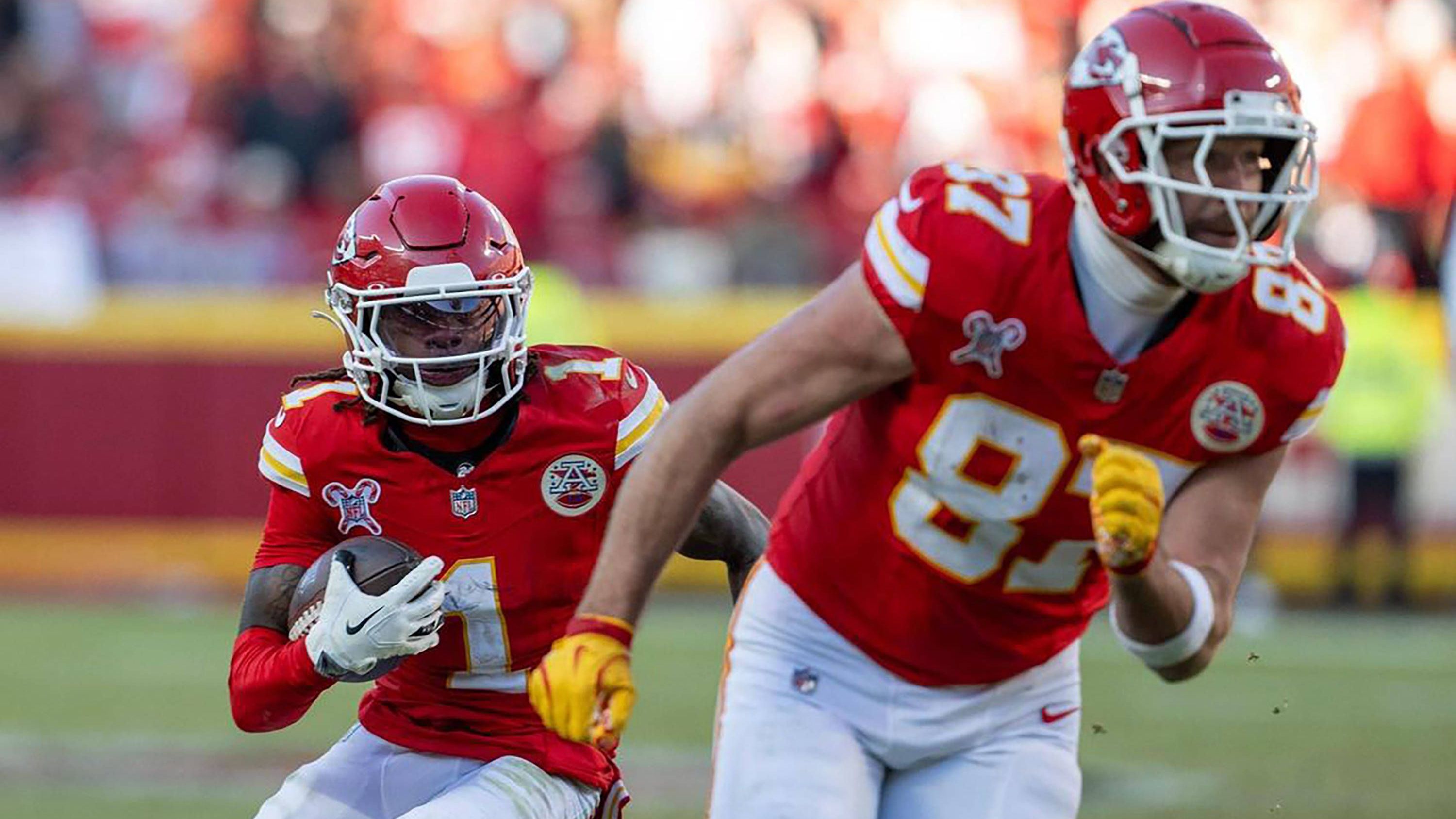 <strong>Xavier Worthy (Kansas City Chiefs)</strong><br>Nach Worthys unglücklichem Zusammenstoß mit Teamkollege Travis Kelce und der daraus resultierenden ausgerenkten Schulter war sein erstes Spiel früh beendet. Nun gibt es jedoch Hoffnung auf einen Einsatz gegen die Philadelphia Eagles. Er nahm am Teamtraining teil - wenn auch nur in begrenztem Umfang - und muss nicht operiert werden.