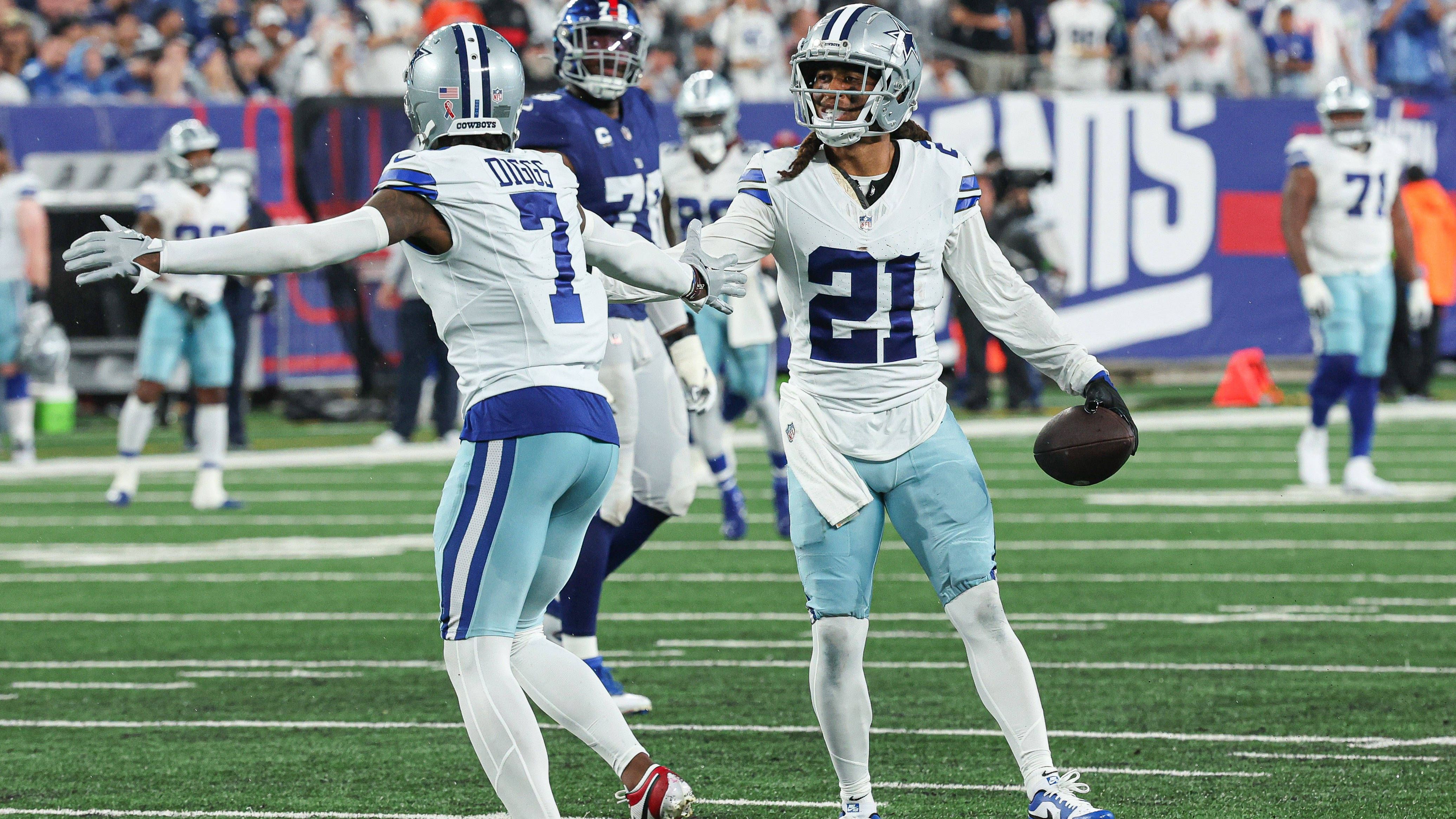 <strong>Die Defense der Dallas Cowboys</strong><br>171 erlaubte Yards, 2,6 Yards pro Spielzug, zwei Interceptions, sieben Sacks und ein Fumble. Das sind die Zahlen einer dominanten Defensive. Trevon Diggs, Stephon Gilmore, Micah Parsons - egal wo man hinschaut, die Dallas-Defensive ist gespickt mit individueller Klasse. Die Giants haben nie den Hauch einer Chance.