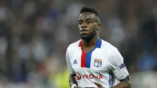 
                <strong>Maxwel Cornet</strong><br>
                Bislang war es in erster Linie wohl nur ein Flirt. Der 20-Jährige ist Stammspieler bei Olympique Lyon und mit 22 Millionen Euro Ablöse fast ein Schnäppchen. Allerdings scheint der Flirt mit dem AS Rom deutlich heißer, angeblich steht der Ivorer vor dem Sprung in die Serie A.
              