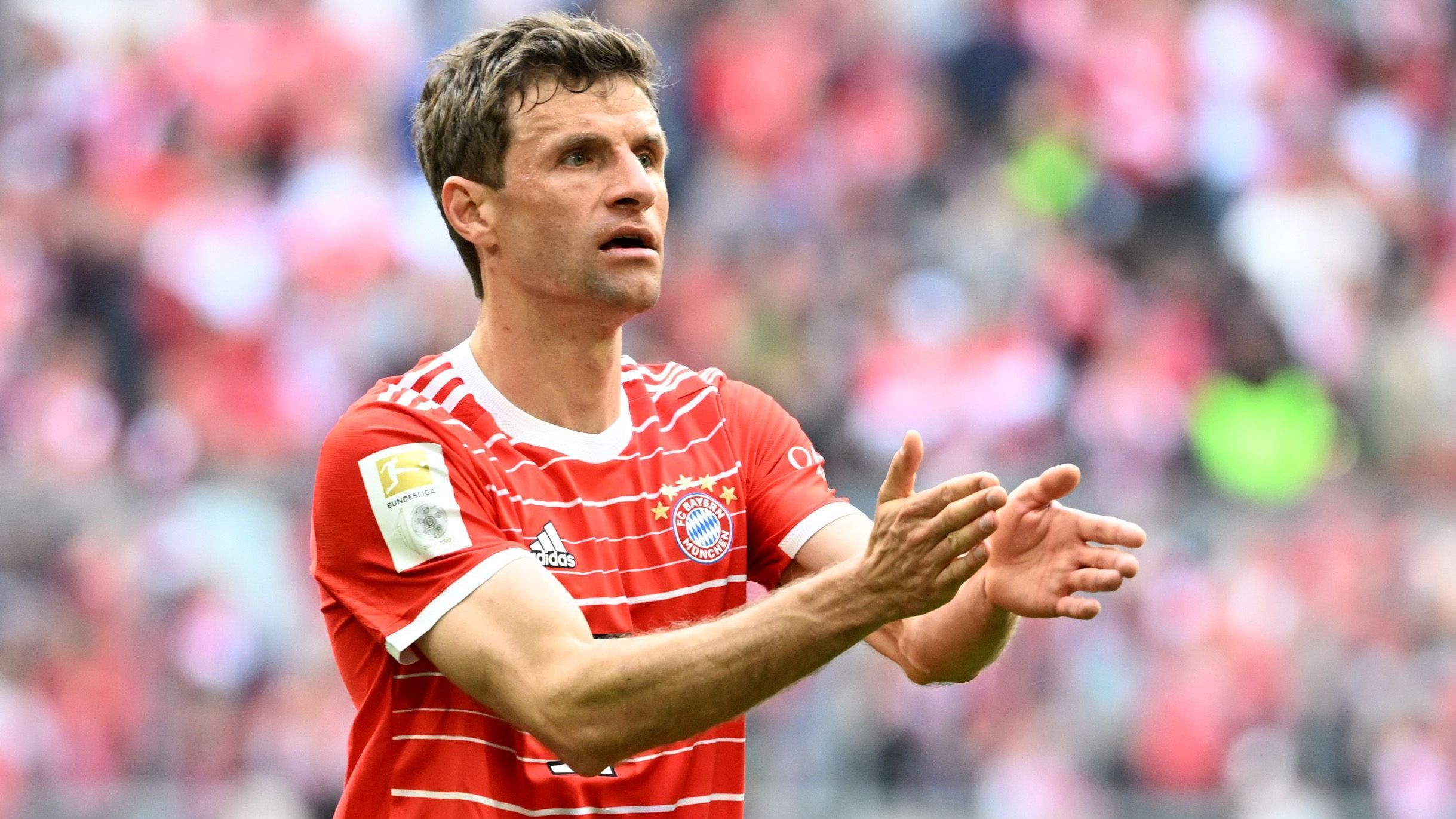 Bayerns Thomas Müller hat den Meistertitel noch immer fest im Blick.