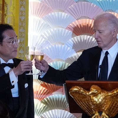 Bei einer Rede nannte US-Präsident Biden unter anderem den Verbündeten Japan "ausländerfeindlich".