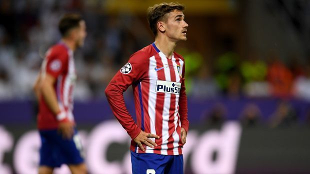 
                <strong>Antoine Griezmann (Atletico Madrid)</strong><br>
                Antoine Griezmann (Atletico Madrid): Obwohl er einen Elfmeter verschießt, macht der Franzose ein gutes Spiel. Er schaltet sich in den Spielaufbau ein, gibt den Stoßstürmer und hilft in der Defensive aus. Eine vorbildliche Leistung, was Einsatz und Wille angeht – auch, wenn in der Verlängerung die Kräfte deutlich nachlassen. ran-Note: 2
              