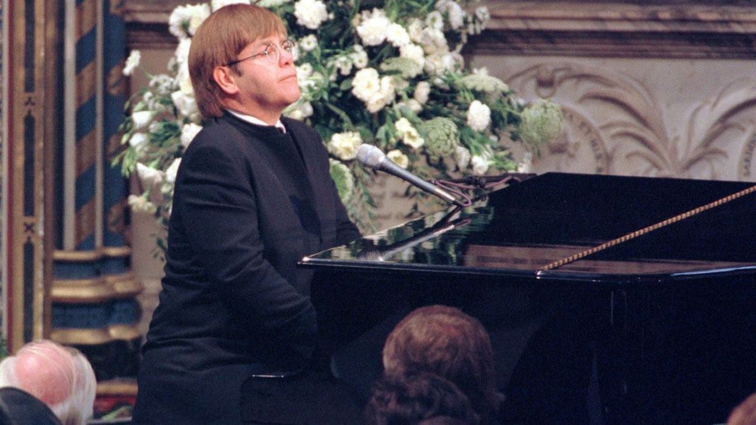 Elton John: Musiker-Legende und langjähriger Freund von Lady Diana sang bei ihrer Beerdigung eine neue Interpretation des Songs "Candle in the Wind".