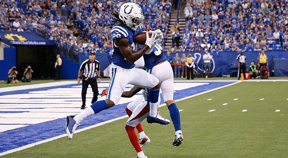 
                <strong>Malik Hooker (Safety, Indianapolis Colts)</strong><br>
                Malik Hooker beeindruckte bereits in der frühen Phase der vergangenen Saison, als er als Rookie mal eben drei Interceptions und 22 Tackles in sieben Spielen verzeichnete. Dann beendete eine Knieverletzung Hookers Saison. 2018 erhoffen sich die Colts, dass Hooker erneut ein Anker einer anfälligen Secondary werden kann. Die nötigen Snaps dafür wird der 22-Jährige in jedem Fall bekommen.
              