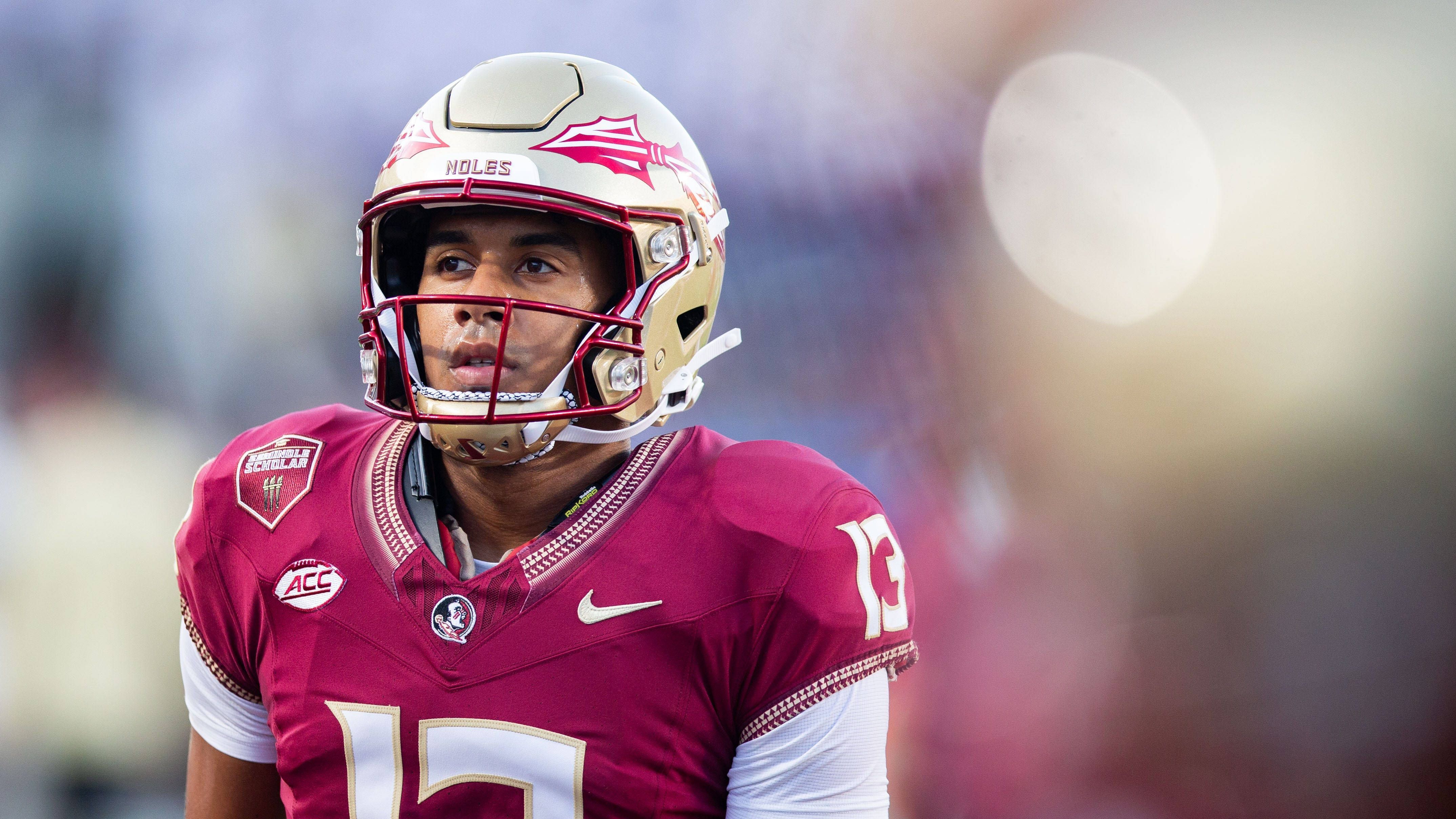 <strong>Platz 9: Jordan Travis</strong><br>Zusätzlich zu seinen 123.000 Followern konnte der Quarterback der Florida State Seminoles diverse Deals an Land ziehen, beispielsweise mit NextGenCamps und Leaf Trading Cards. Dadurch verdient er ebenfalls rund 1,2 Millionen Dollar im Jahr.