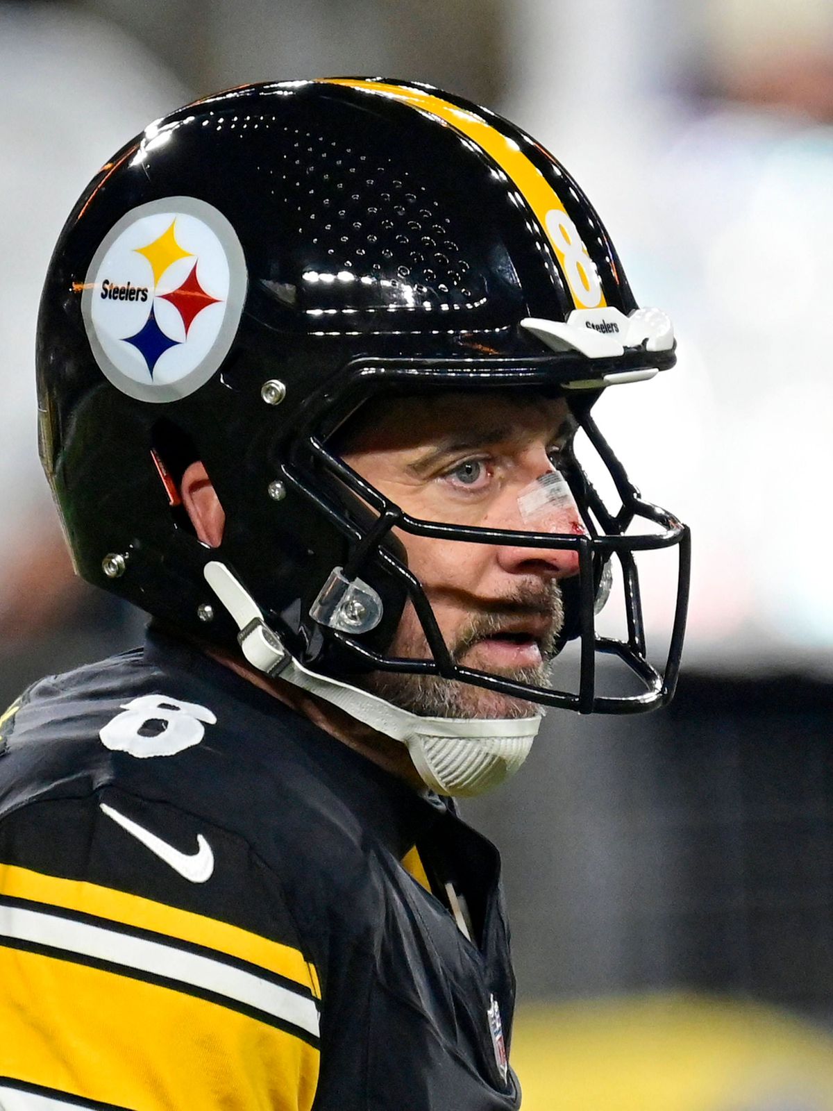 Pittsburgh Steelers quarterback Aaron Rodgers (8) during the third quarter of the Buffalo Bills 26-7 win with a bandage on his nose at Acrisure Stadium Sunday, November 30, 2025 in Pittsburgh. PUBL...