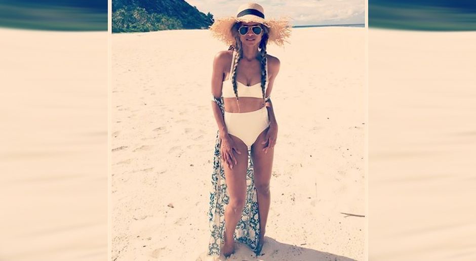 
                <strong>Ciara</strong><br>
                Sängerin Ciara drückt in den Playoffs selbstverständlich ihrem Ehemann Russell Wilson die Daumen. Vor der Saison entspannte sie gemeinsam mit dem Seahawks-Quarterback am Strand.
              