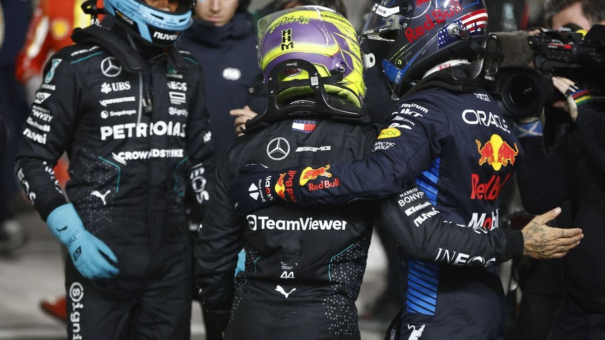 Lewis Hamilton gratulierte Max Verstappen nach dem Rennen auch persönlich