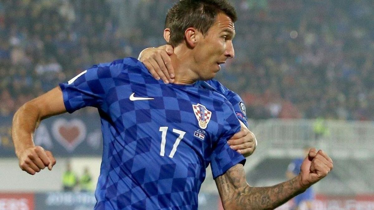 Mandzukic trifft dreifach bei Heimprimiere vom Kosovo