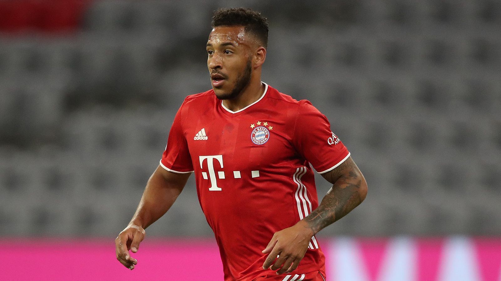 
                <strong>Corentin Tolisso</strong><br>
                Der Franzose kommt in der 70. Minute für Sane, nimmt aber die Position in der Zentrale ein. Dafür geht Müller auf den Flügel. Tolisso fügt sich nahtlos ein, hat in der Verlängerung auch eine Chance, scheitert aber an Bono. ran.de-Note: 3
              