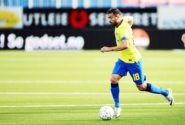 
                <strong>7. Platz: Lucian Sanmartean</strong><br>
                Der rumänische Nationalspieler spielt bei Steaua Bukarest. Mit 35 Jahren ist er der Älteste in unserer Top-Ten. Dennoch bringt er es auf 15 Assists bei 25 Einsätzen.
              