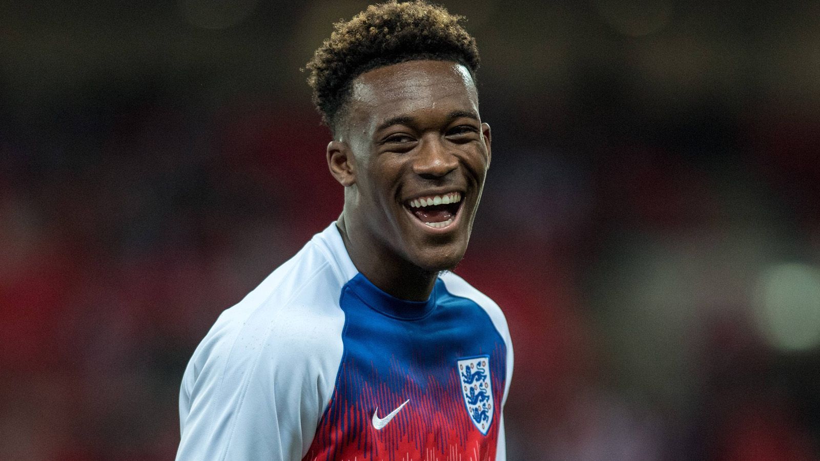 
                <strong>Callum Hudson-Odoi (18) </strong><br>
                Der vom FC Bayern umworbene Flügelspieler verpasst das Turnier in Italien und San Marino verletzungsbedingt. Seit April kuriert Hudson-Odoi einen Achillessehnenriss aus. Bislang kommt der 18-Jährige auf zwei A-Länderspiele und ist in der U21 noch ohne Einsatz. 
              