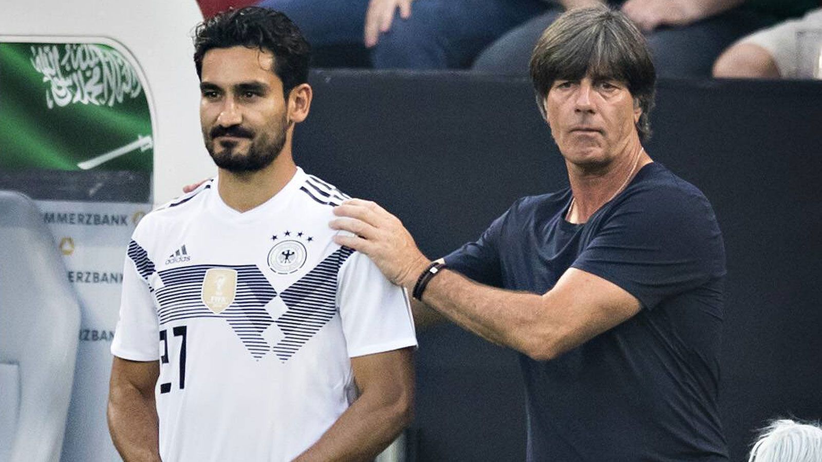 
                <strong>Ilkay Gündogan</strong><br>
                Er wird bei seiner Einwechslung mit Pfiffen begrüßt, die auch bei jeder Aktion von ihm zu hören sind. Das Gute: Sehr viele Aktionen hat er nicht, Gündogan bleibt hinter den Erwartungen zurück. ran-Note: 4
              