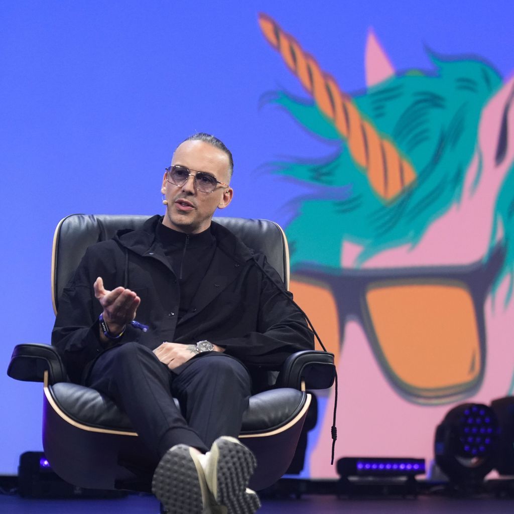 RAF Camora beim OMR 2025: "Akzeptiere die dunkle Seite!"