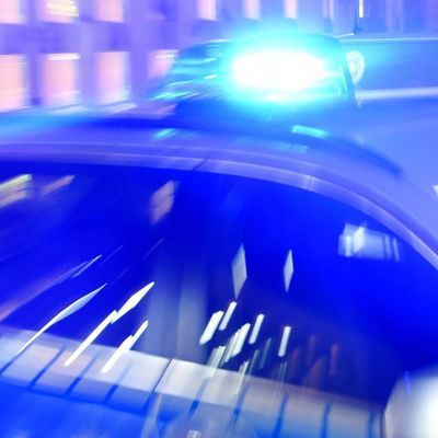 Großer Polizeieinsatz bei Tumulten türkischstämmiger Fußballfans.