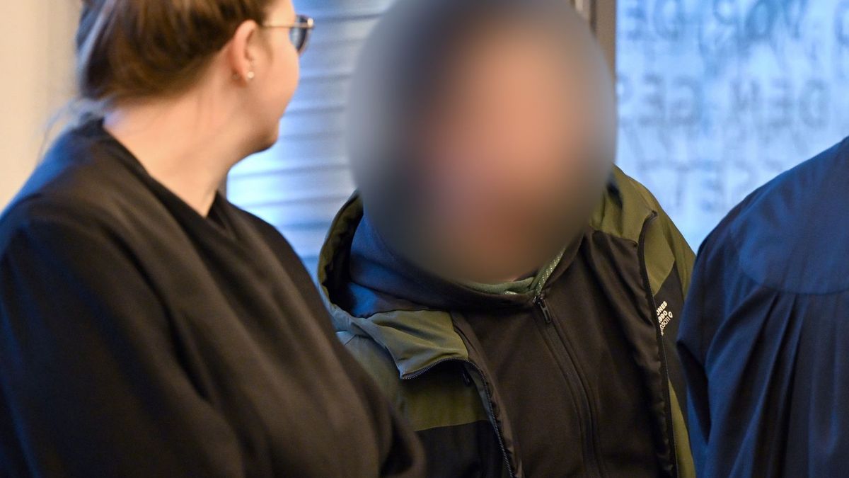 Prozess wegen vierfachen Mordes und 20-fachen Mordversuchs