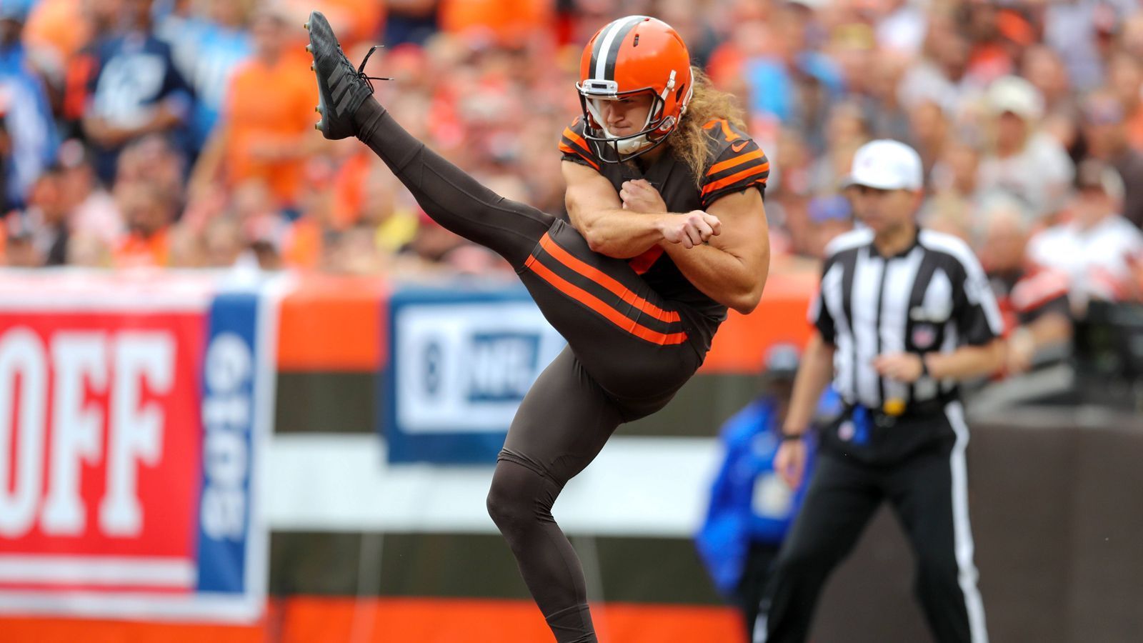 
                <strong>Platz 30: Jamie Gillan (Cleveland Browns)</strong><br>
                Jahresverdienst: 505.000 DollarGesamtwert des aktuellen Vertrages: 1.765.000 DollarBisheriger Karriere-Verdienst: 505.000 Dollar
              