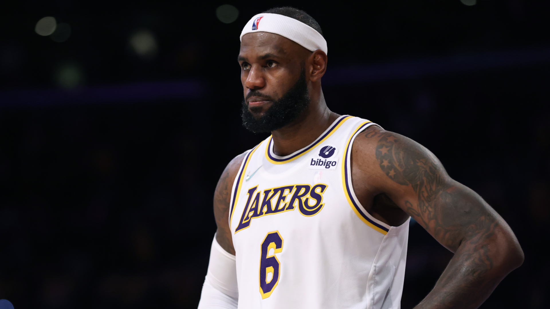 
                <strong>LeBron James</strong><br>
                Team: Los Angeles Lakers – NBA
              