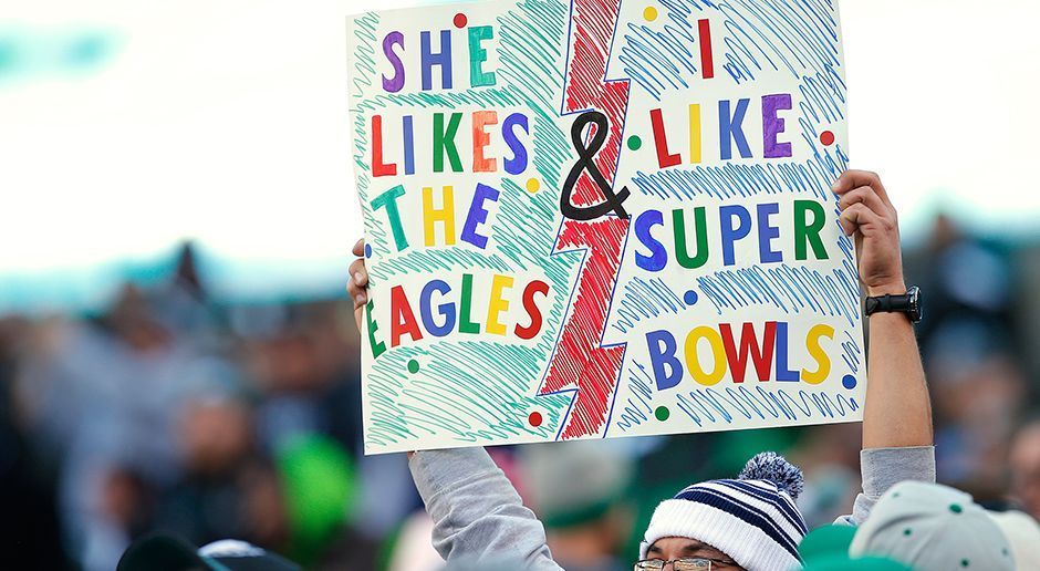 
                <strong>Philly sucks </strong><br>
                Gibt es einen schlimmeren Ort zum Leben? Nein, finden viele Amerikaner. Der Hashtag #phillysucks wurde bereits zum Super Bowl 2017 besonders oft hervorgekramt und wird mit Sicherheit auch in dieser Woche nochmal auf Twitter trenden. Bestimmt nicht ganz ohne Grund.
              