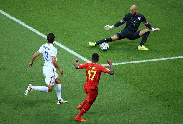 
                <strong>Belgien vs. USA (2:1 n.V) - Howard hält sensationell</strong><br>
                Tim Howard hält das amerikanische Team mit großartigen Paraden im Spiel.
              