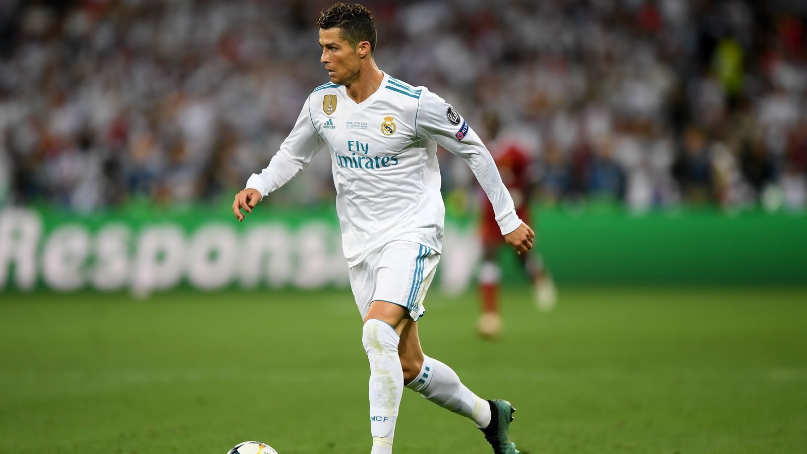 
                <strong>Platz 1: Cristiano Ronaldo </strong><br>
                Ablösesumme: 117 Millionen Euro - Verkauf zu: Juventus Turin - Zeitpunkt des Transfers: Juli 2018
              